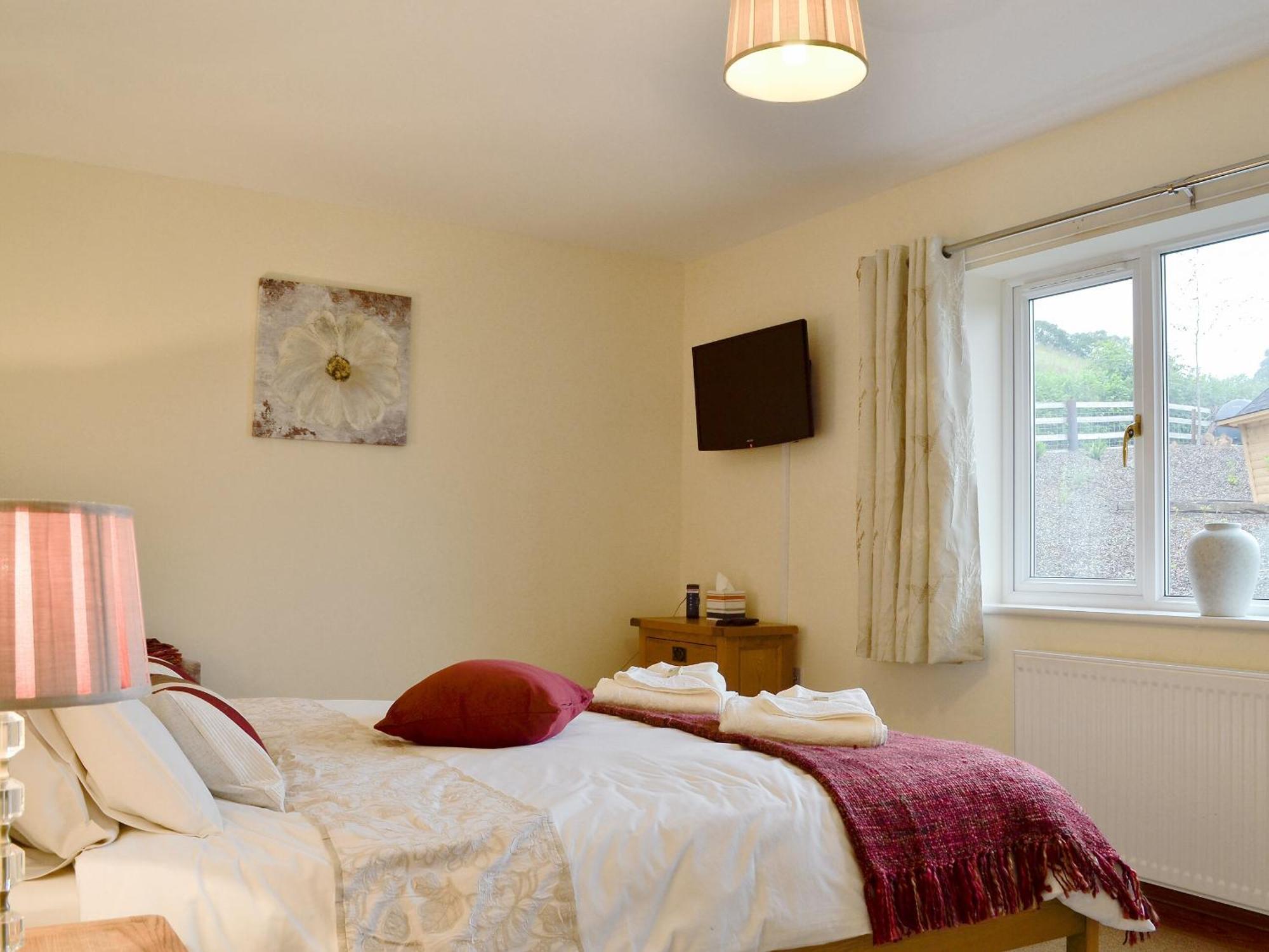 Вилла Castle View Llanbadarn Fynydd Экстерьер фото